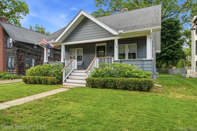 318 E University Avenue, Royal Oak, MI 48067