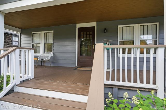 318 E University Avenue, Royal Oak, MI 48067
