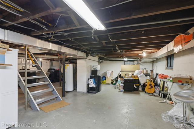 318 E University Avenue, Royal Oak, MI 48067