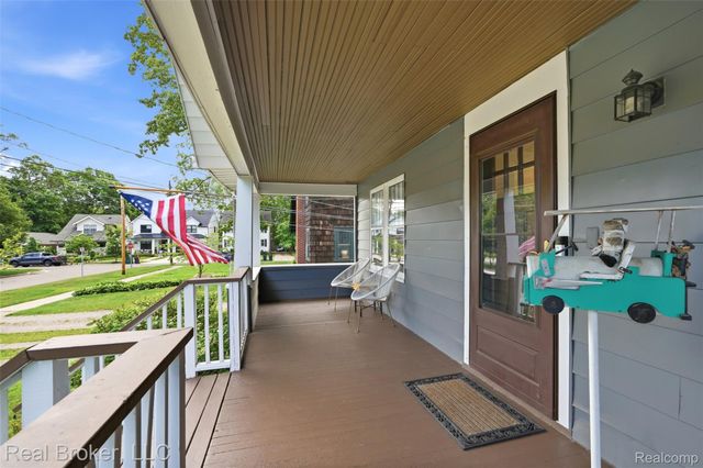 318 E University Avenue, Royal Oak, MI 48067