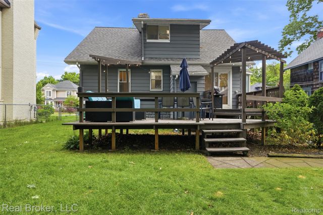 318 E University Avenue, Royal Oak, MI 48067