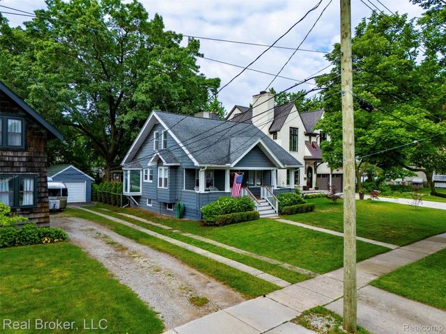 318 E University Avenue, Royal Oak, MI 48067