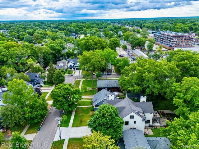 318 E University Avenue, Royal Oak, MI 48067