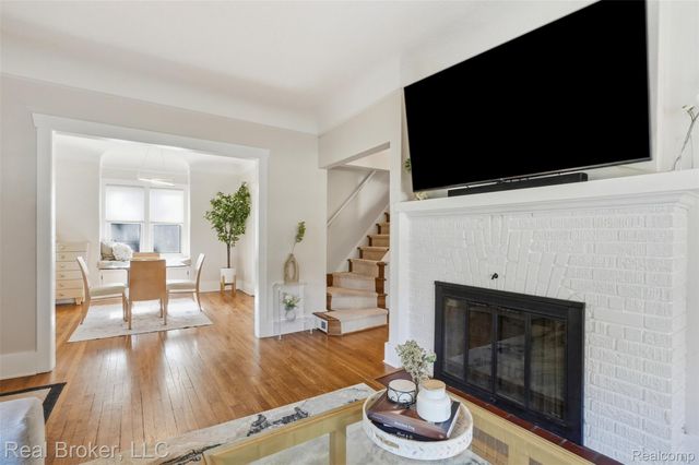 318 E University Avenue, Royal Oak, MI 48067