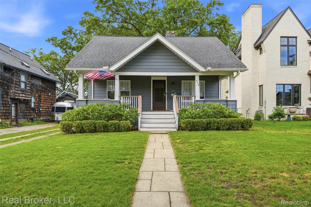 318 E University Avenue, Royal Oak, MI 48067