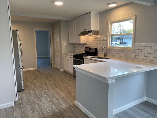 4802 Burma Road, Houston, TX 77033