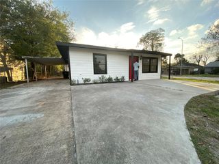 4802 Burma Road, Houston, TX 77033