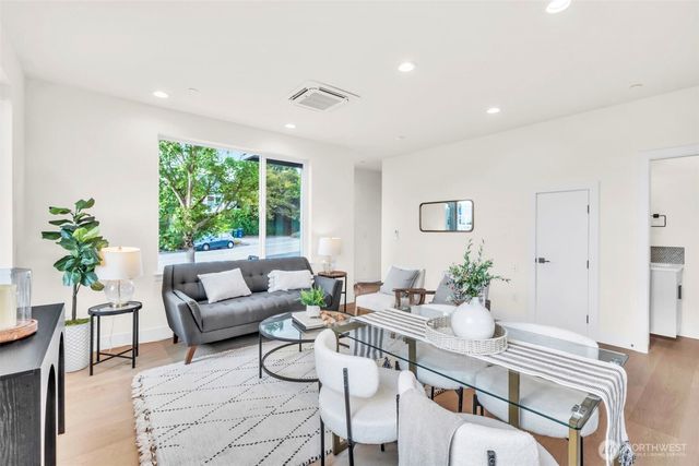 6408 Fauntleroy Way SW, Seattle, WA 98136