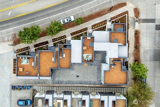 6408 Fauntleroy Way SW, Seattle, WA 98136