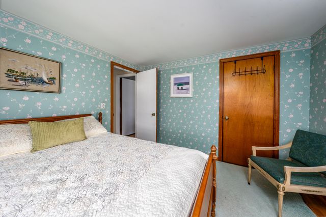 8 Folger Lane, West Dennis, MA 02670