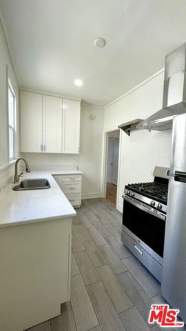 460 S Manhattan Place 4179, Los Angeles, CA 90020