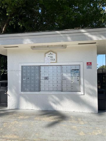 5686 Rock Island Rd 114, Tamarac, FL 33319