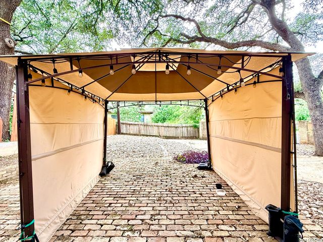 714 Finale Ct, San Antonio, TX 78216