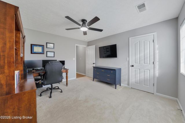 1209 Taxus Top Ln 102, Louisville, KY 40243