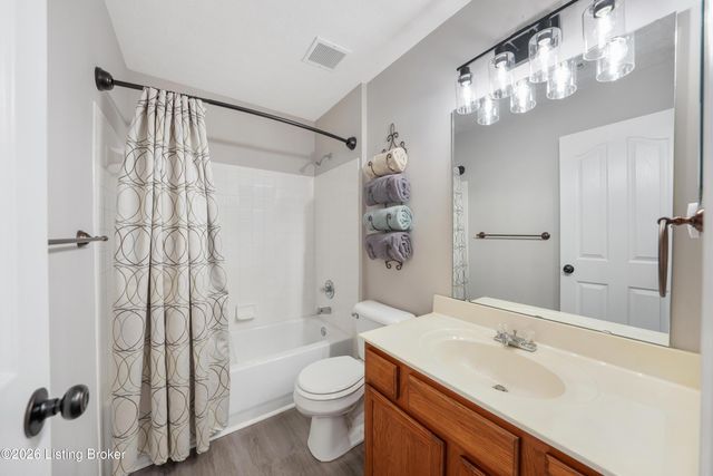 1209 Taxus Top Ln 102, Louisville, KY 40243