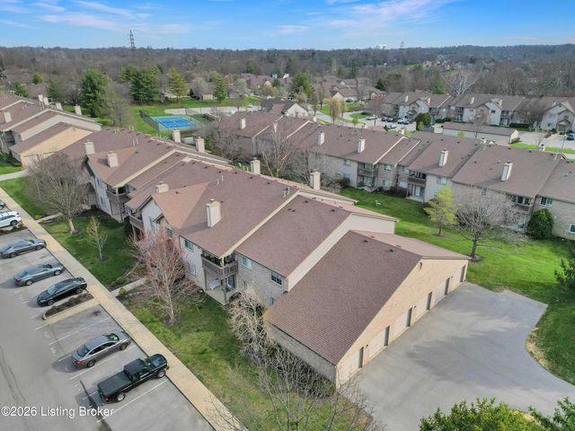 1209 Taxus Top Ln 102, Louisville, KY 40243