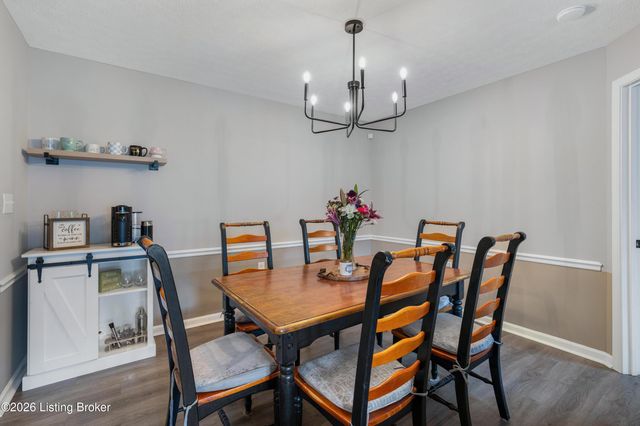 1209 Taxus Top Ln 102, Louisville, KY 40243