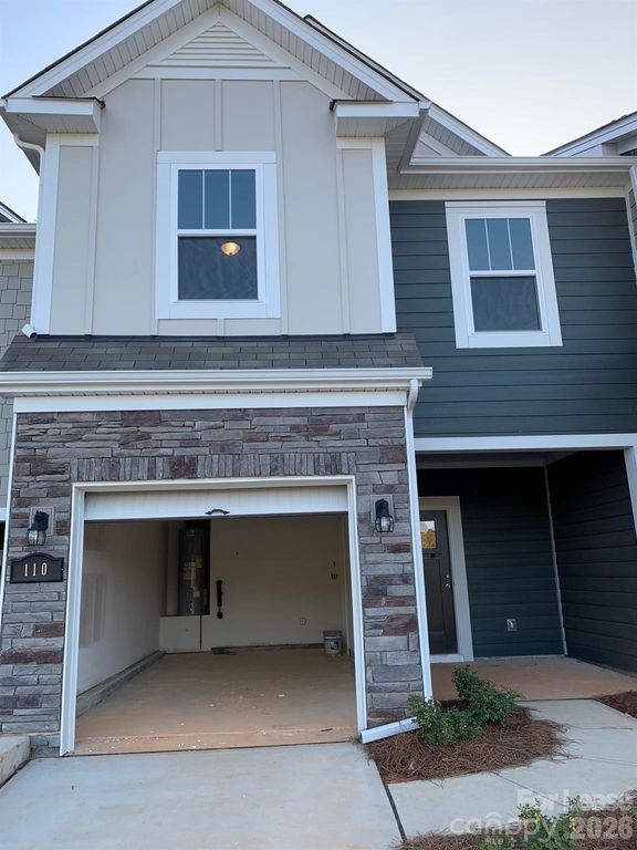 110 Quinn Road, Matthews, NC 28104