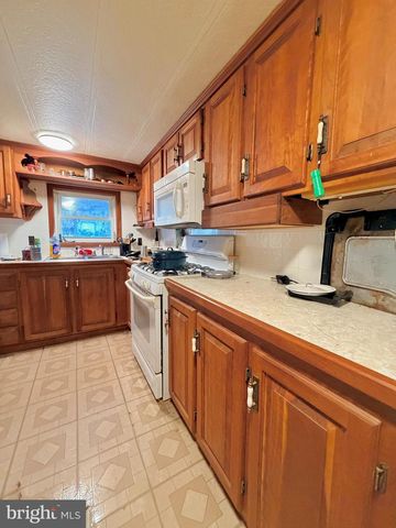 310 WALNUT DALE ROAD, Shippensburg, PA 17257