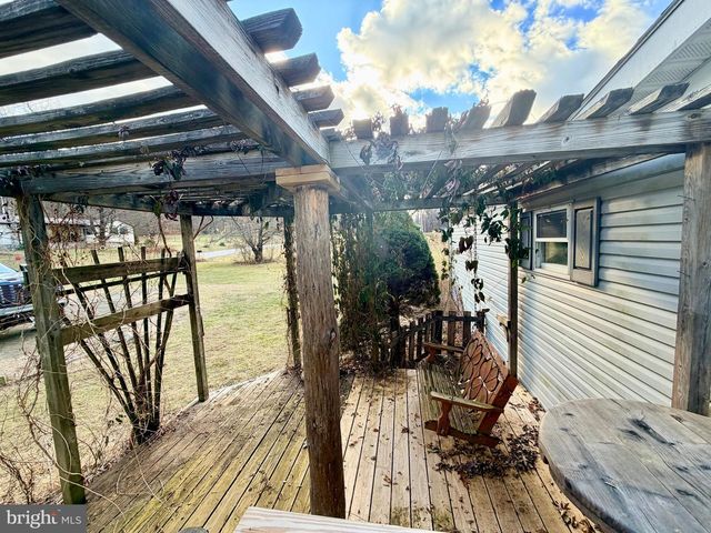 310 WALNUT DALE ROAD, Shippensburg, PA 17257