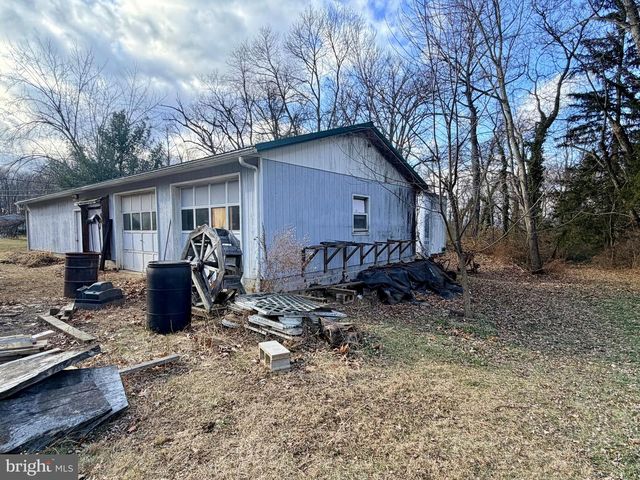 310 WALNUT DALE ROAD, Shippensburg, PA 17257