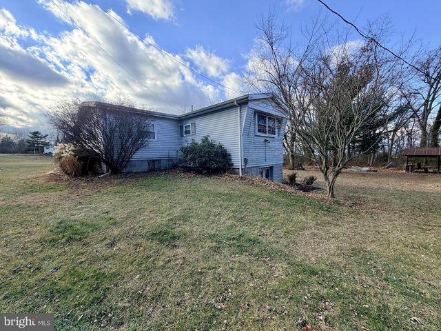 310 WALNUT DALE ROAD, Shippensburg, PA 17257