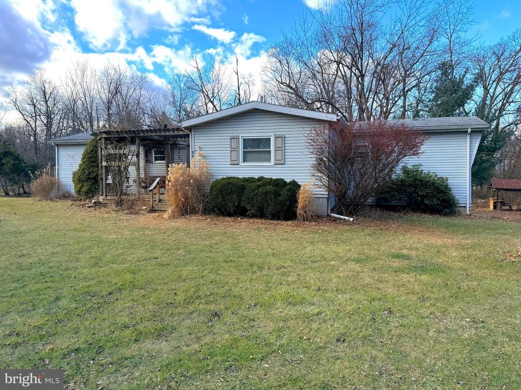 310 WALNUT DALE ROAD, Shippensburg, PA 17257