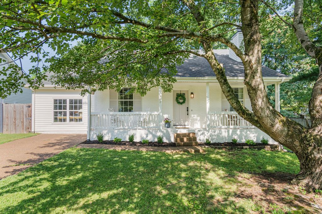 1302 Mallard Dr, Franklin, TN 37064