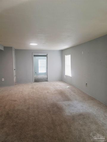 5805 Gazebo St, Milton, FL 32583