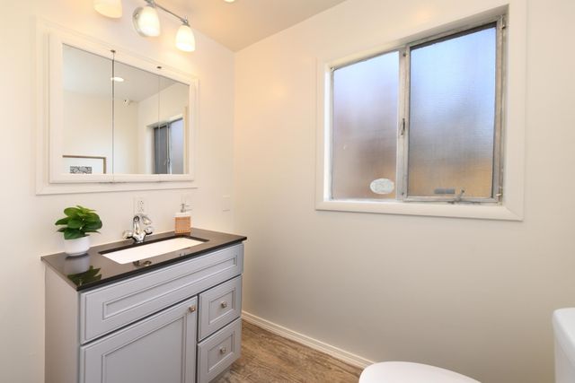 8530 Terrace Dr, El Cerrito, CA 94530