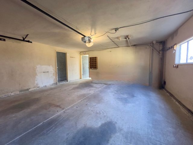 8530 Terrace Dr, El Cerrito, CA 94530