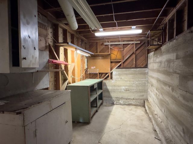 8530 Terrace Dr, El Cerrito, CA 94530