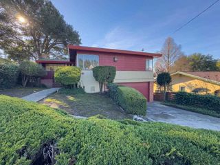 8530 Terrace Dr, El Cerrito, CA 94530