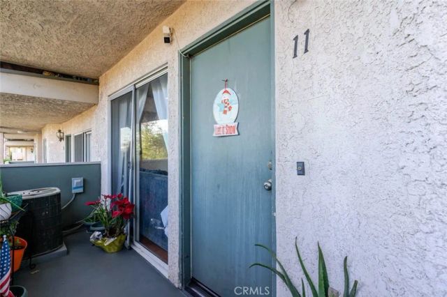 13100 Bromont Avenue 11, Sylmar, CA 91342