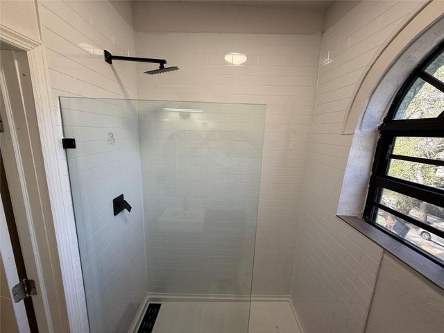 2000 Jefferson Street 18, Hollywood, FL 33020