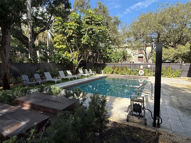 2000 Jefferson Street 18, Hollywood, FL 33020