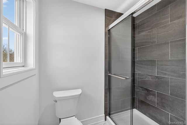 2216 Crompond Road E, Yorktown Heights, NY 10598