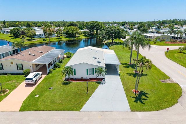 8498 Labelia Court, Port St. Lucie, FL 34952