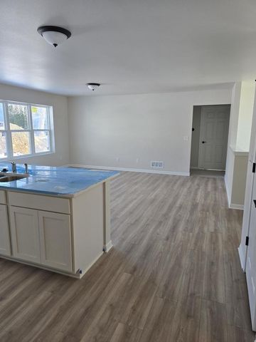 410 Village LANE, Ripon, WI 54971