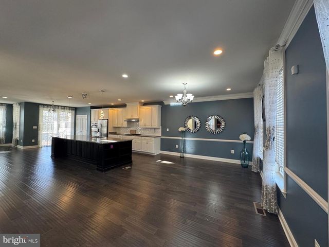 22555 WINDSOR LOCKS SQ, Ashburn, VA 20148