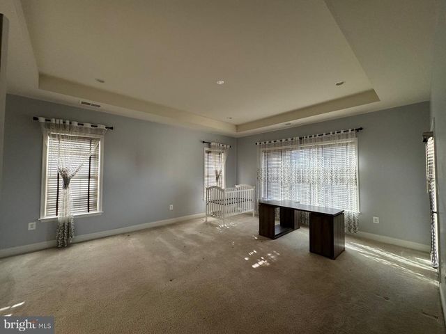 22555 WINDSOR LOCKS SQ, Ashburn, VA 20148