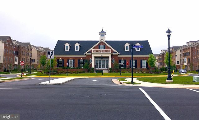 22555 WINDSOR LOCKS SQ, Ashburn, VA 20148