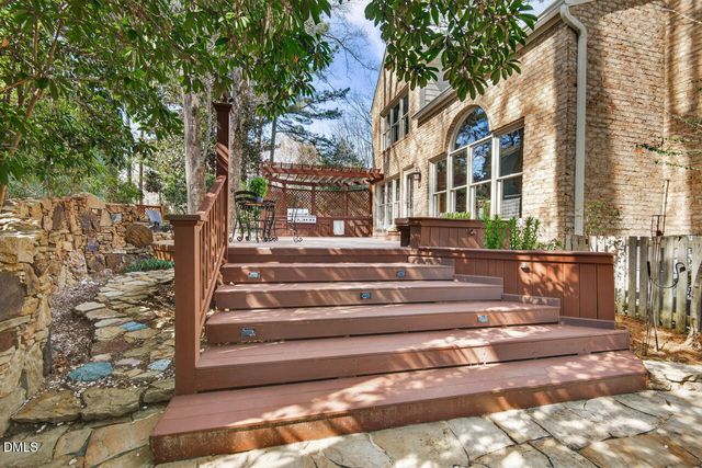 100 Juniper Court, Carrboro, NC 27510