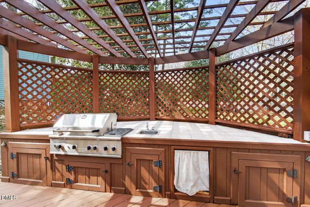 100 Juniper Court, Carrboro, NC 27510