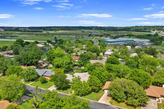 1011 N Vanderveer ST, Burnet, TX 78611