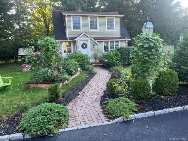 17 Washington Avenue Cottage, Bedford, NY 10506