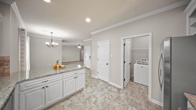 4676 Aubrey Ann Dr, Addis, LA 70710