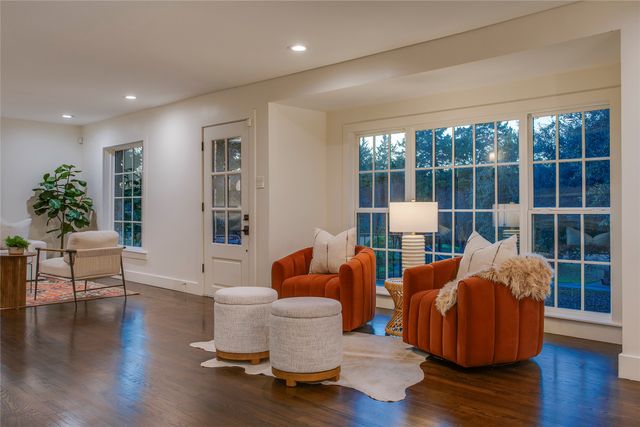 2230 Kessler Parkway, Dallas, TX 75208