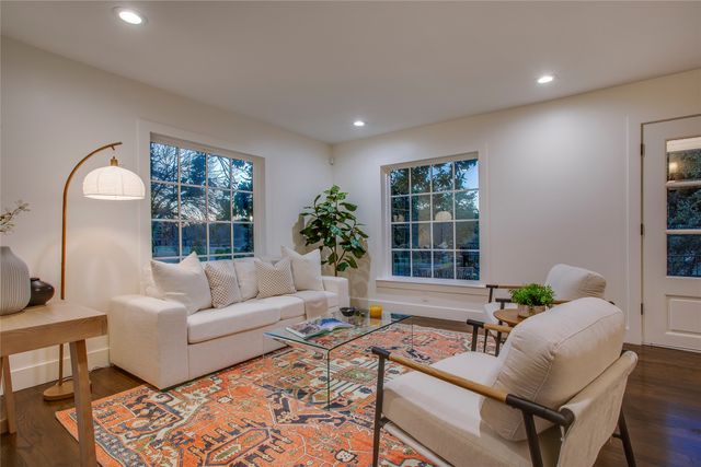 2230 Kessler Parkway, Dallas, TX 75208