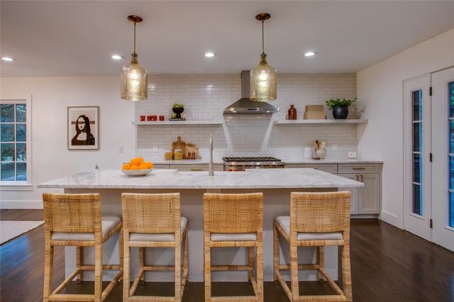 2230 Kessler Parkway, Dallas, TX 75208